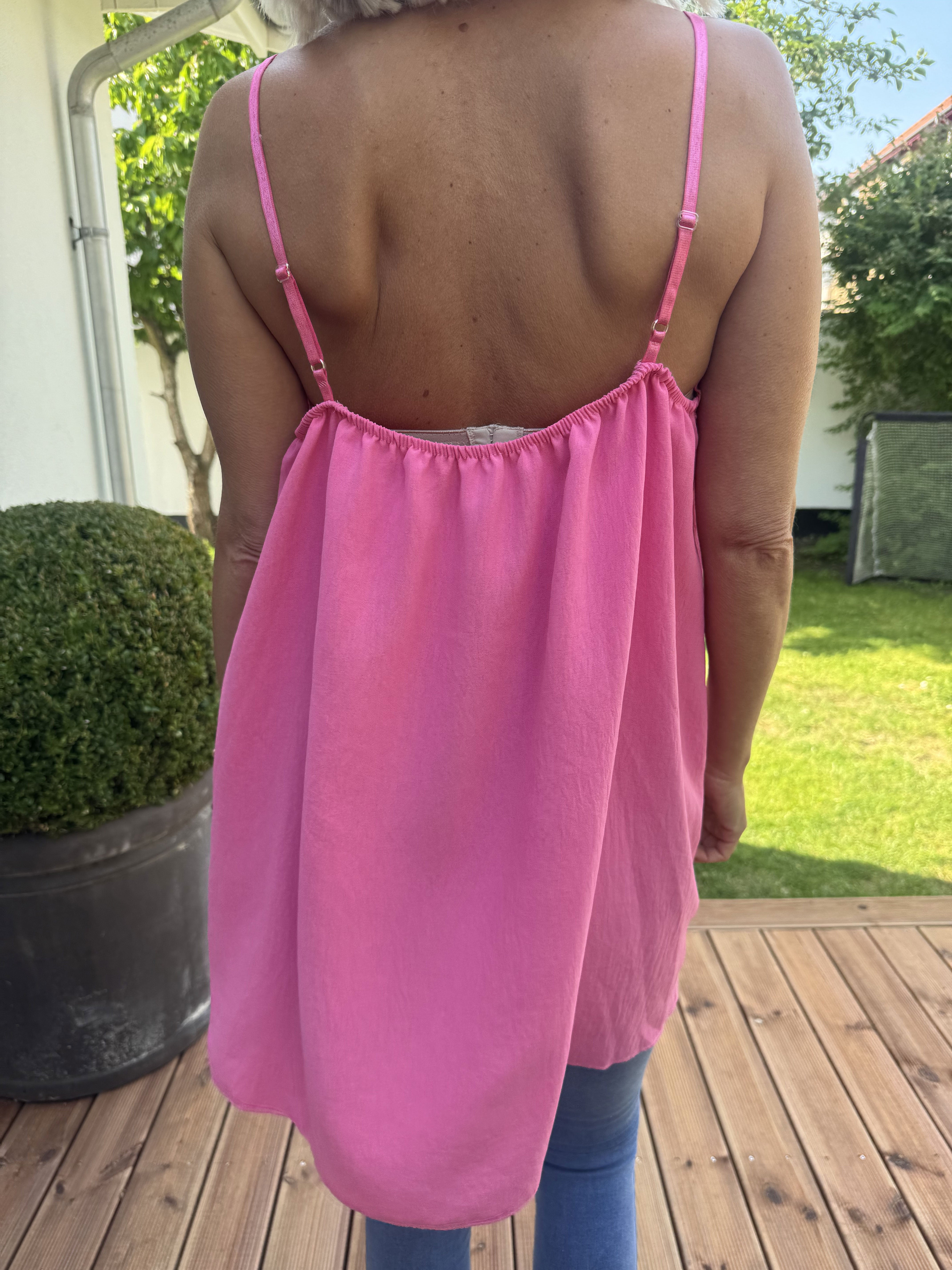 Viktoria - Topp i viskos med spetskant